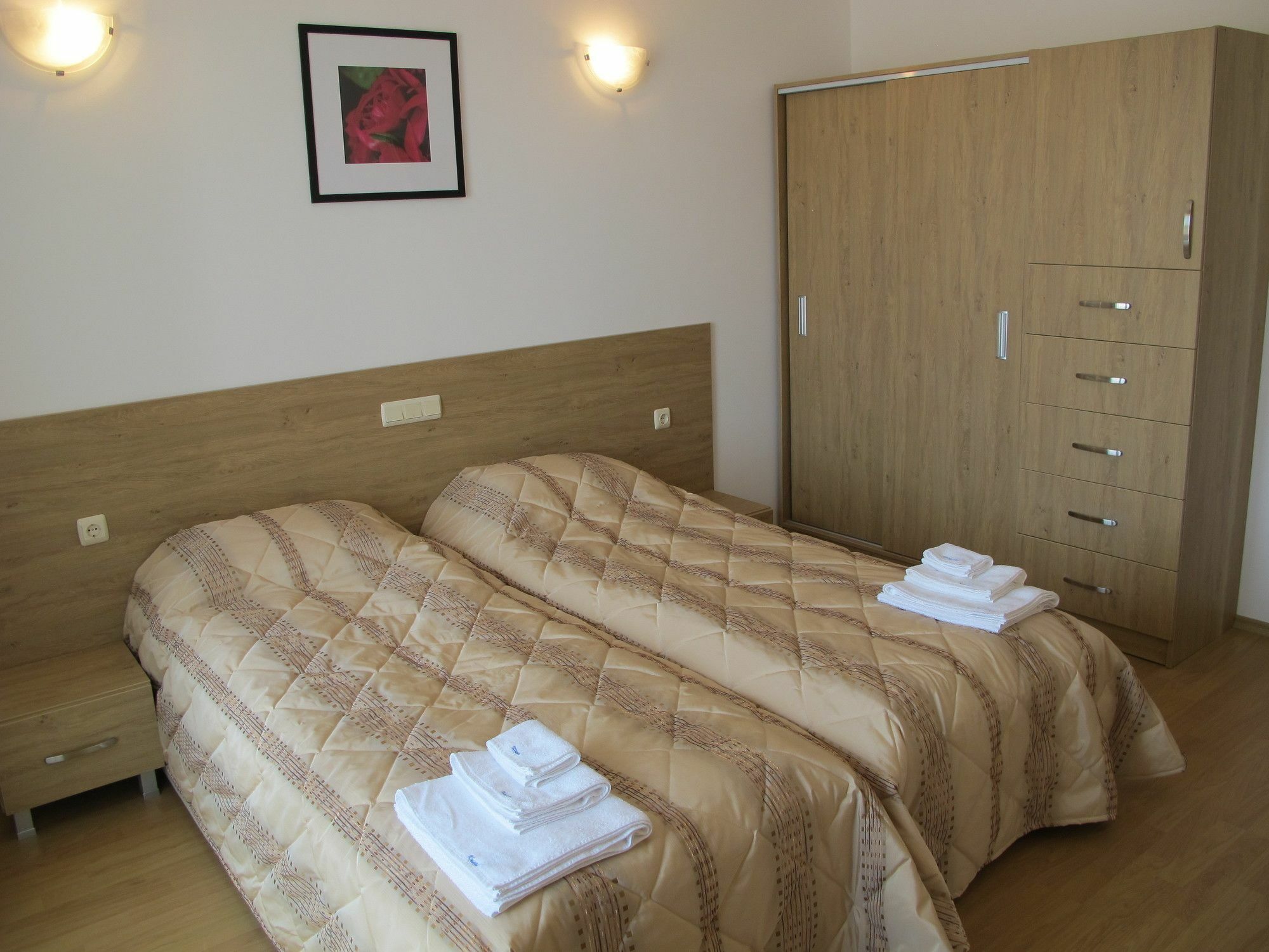 Apartment Crystal Beach เนเซบาร์ ภายนอก รูปภาพ